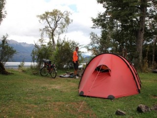 Kamperen aan het meer