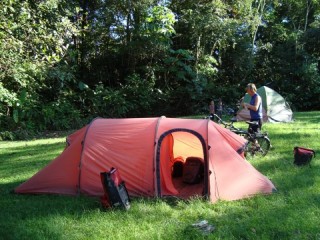 Kamperen met/ camping with Kim