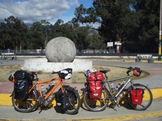 Halverwege de aarde/ halfway the earth