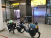 Arriveren op Schiphol/ arriving at the airport
