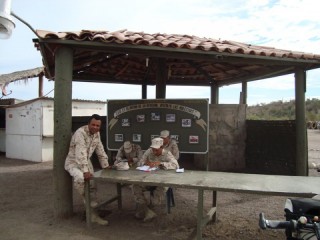 Militair/ military checkpoint