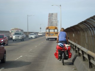 Puente de las Americas