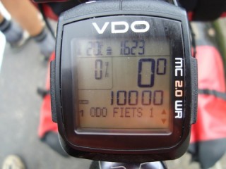 10.000 kms!/ 6.000 miles!